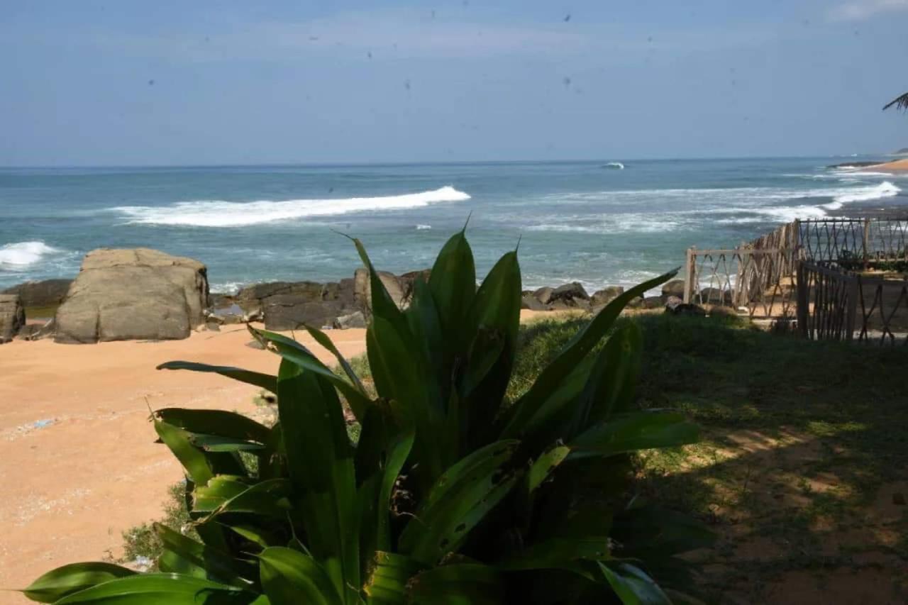 Ashen'S Beach House Bussa Exterior foto
