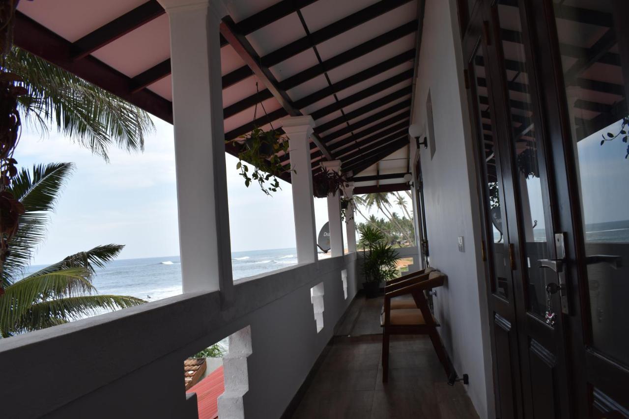Ashen'S Beach House Bussa Exterior foto